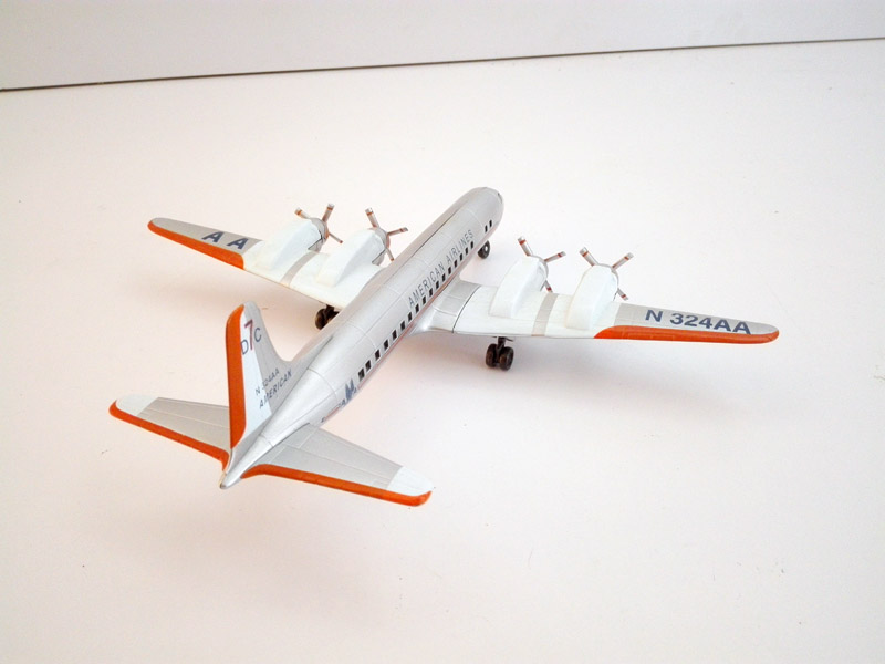 avion american airlines 30.3x26.5 x9 1u